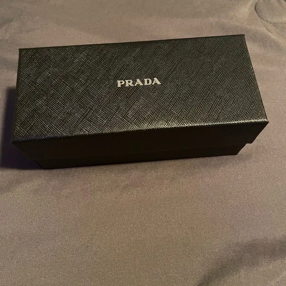 Prada 65ZS Gold/Oval Lense - Picture 12 of 12